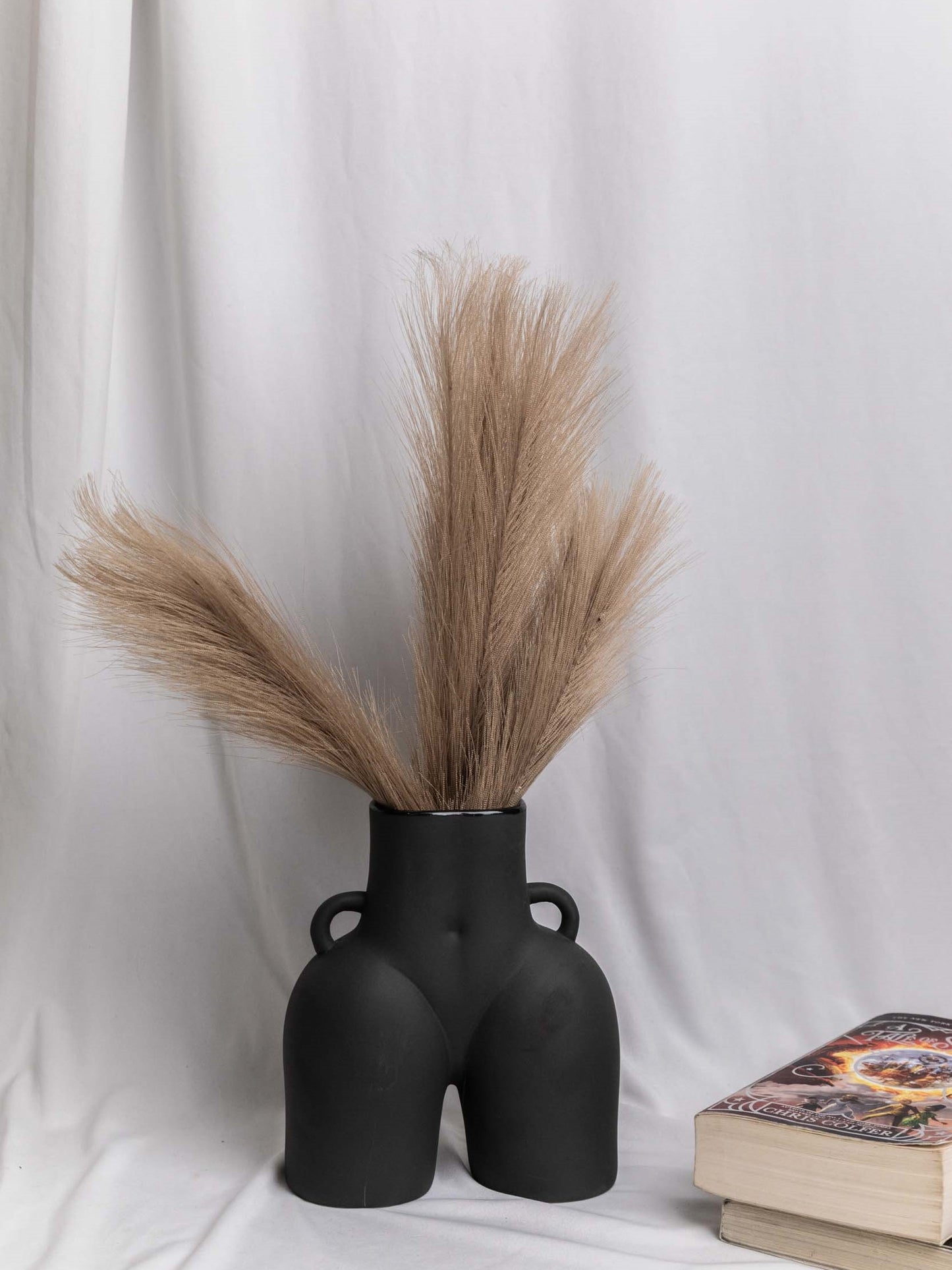 Bold and Beautiful lady Vase - Ceramic