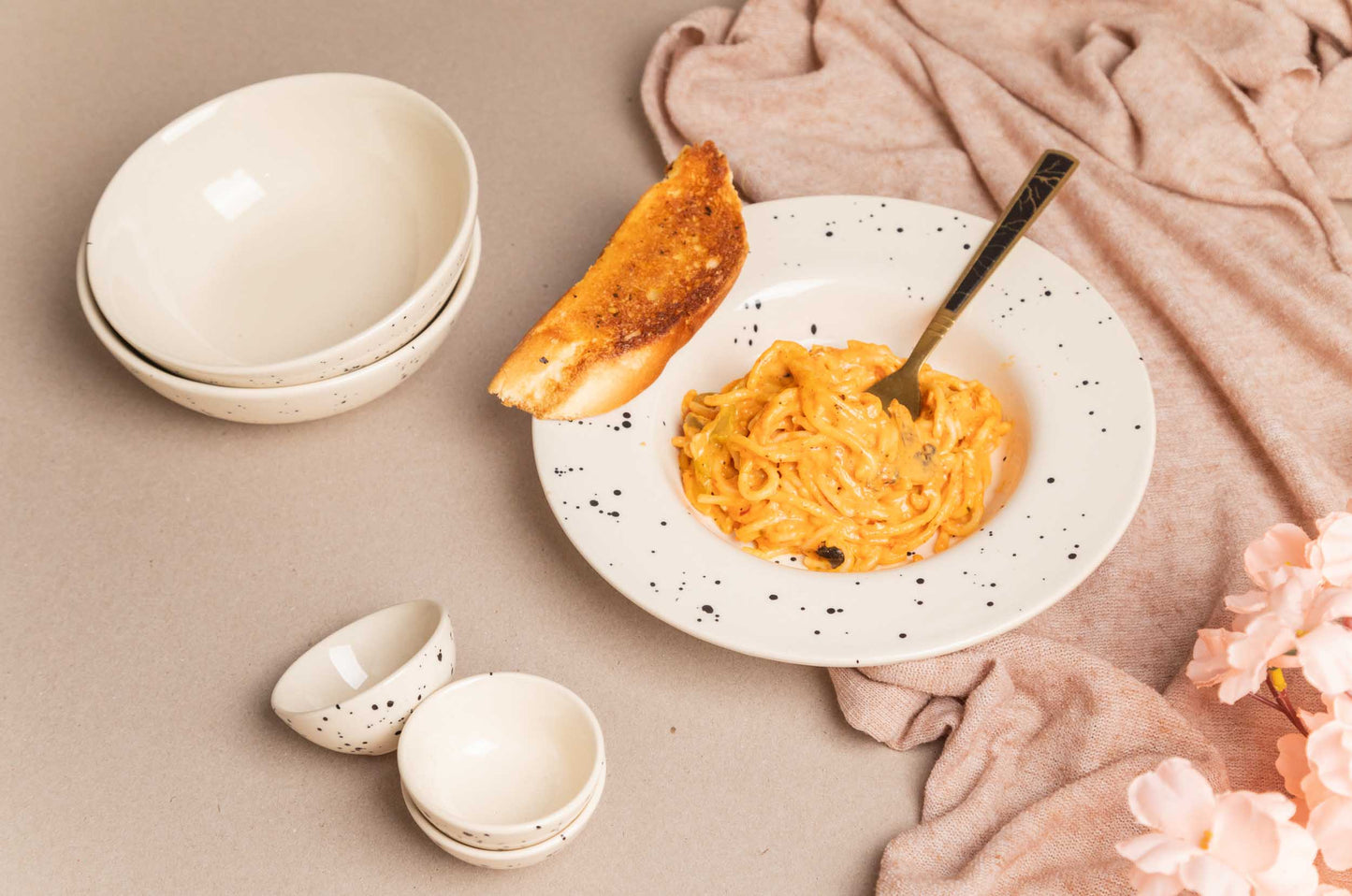 White and Black Dots Pasta Plate – Stylish Ceramic Dining Plate