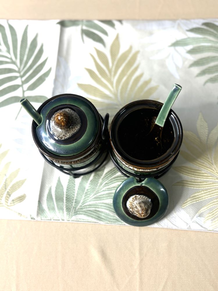 Pickle Jar with Iron Holder