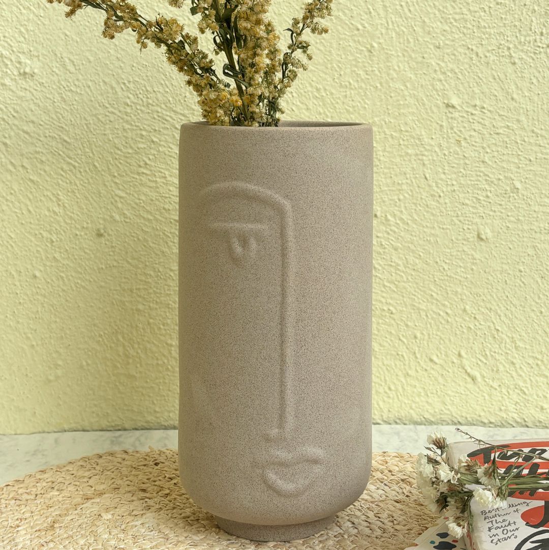 Gaze U Ceramic Flower Vase