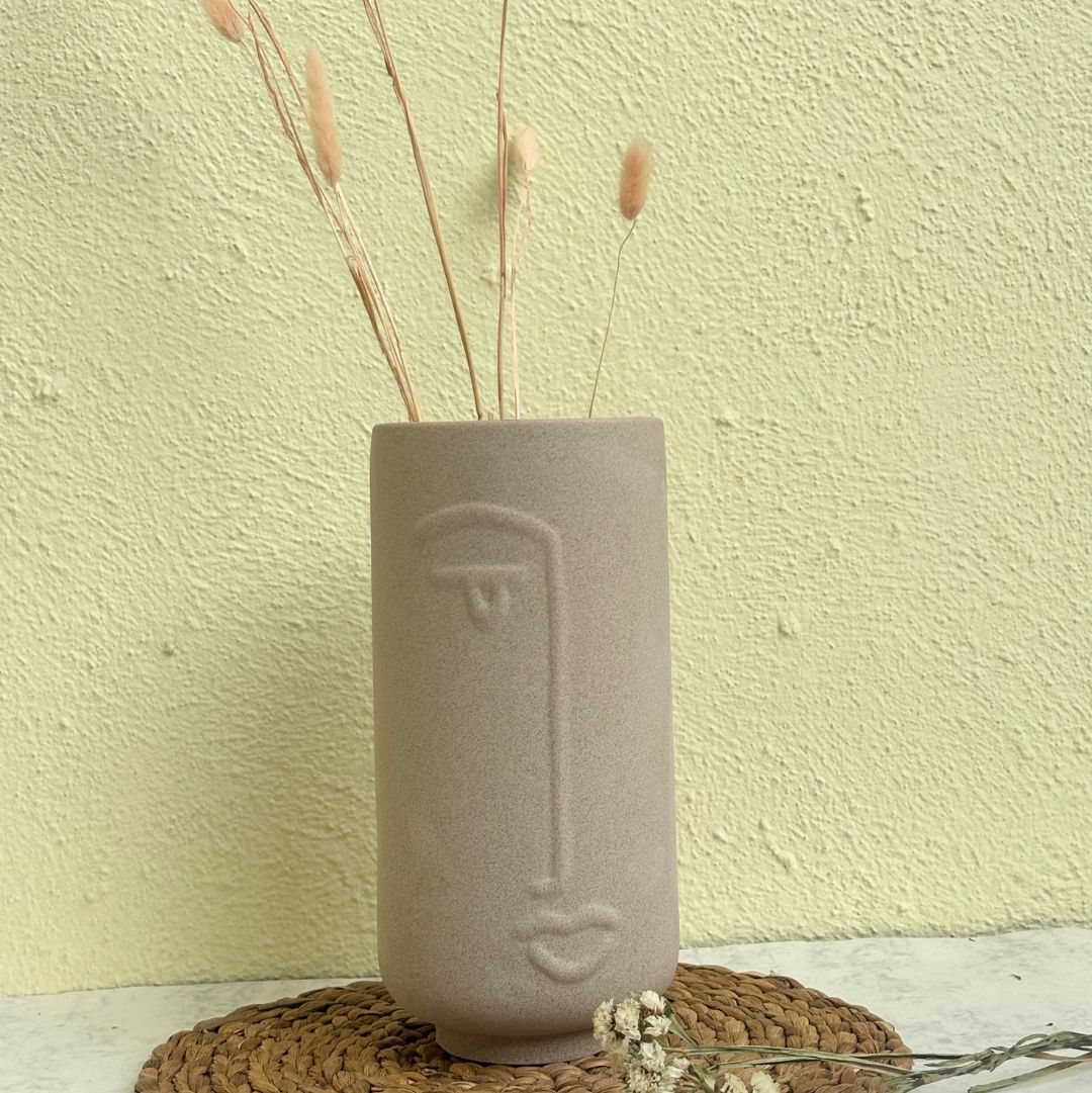 Gaze U Ceramic Flower Vase