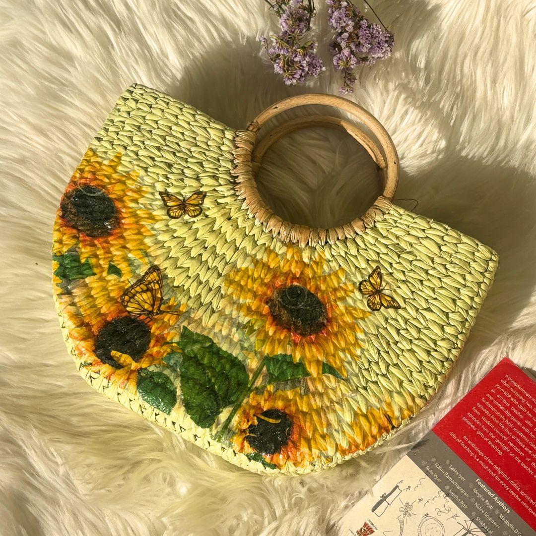 Pista Weaver Kauna Bag / Vase - with love from Nagaland