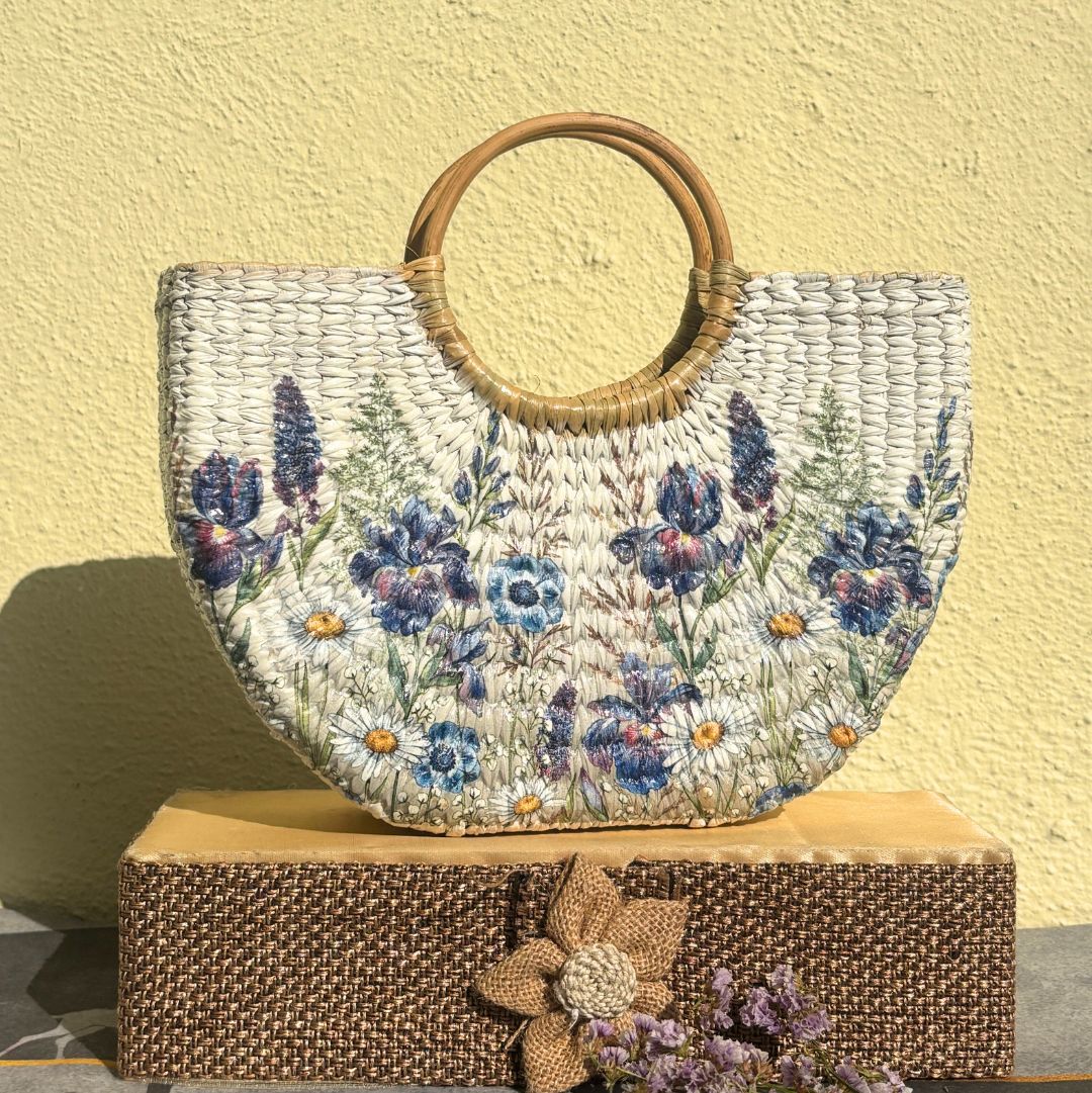 White Weaver Kauna Bag / Vase – With Love from Nagaland