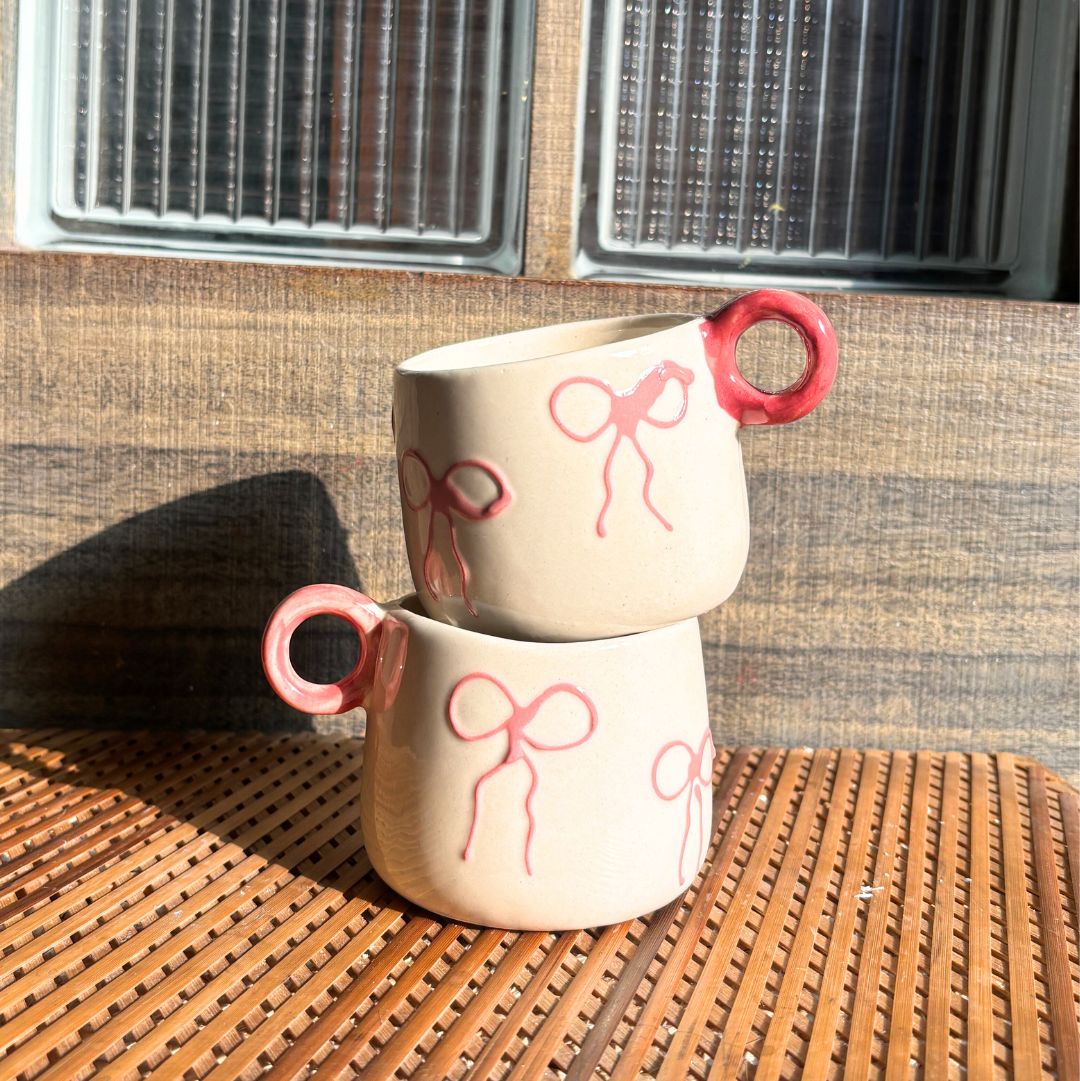 Take A Bow Tea Coffee Set of 2
