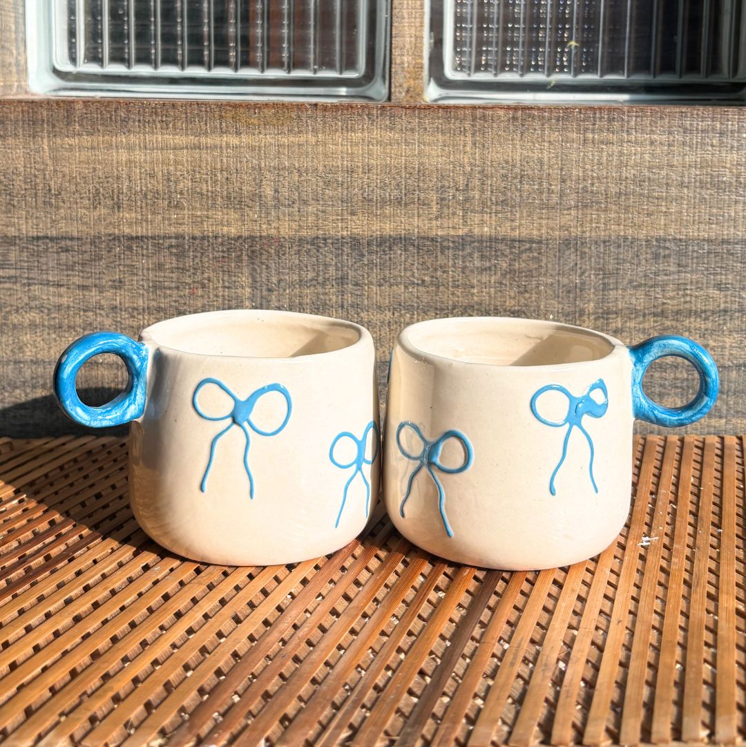 Take A Bow Tea Coffee Set of 2