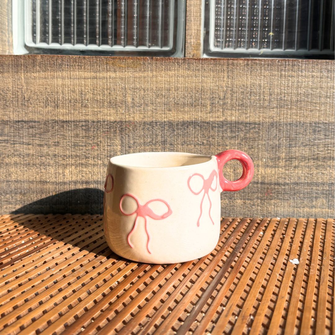 Take A Bow Tea Coffee Set of 2