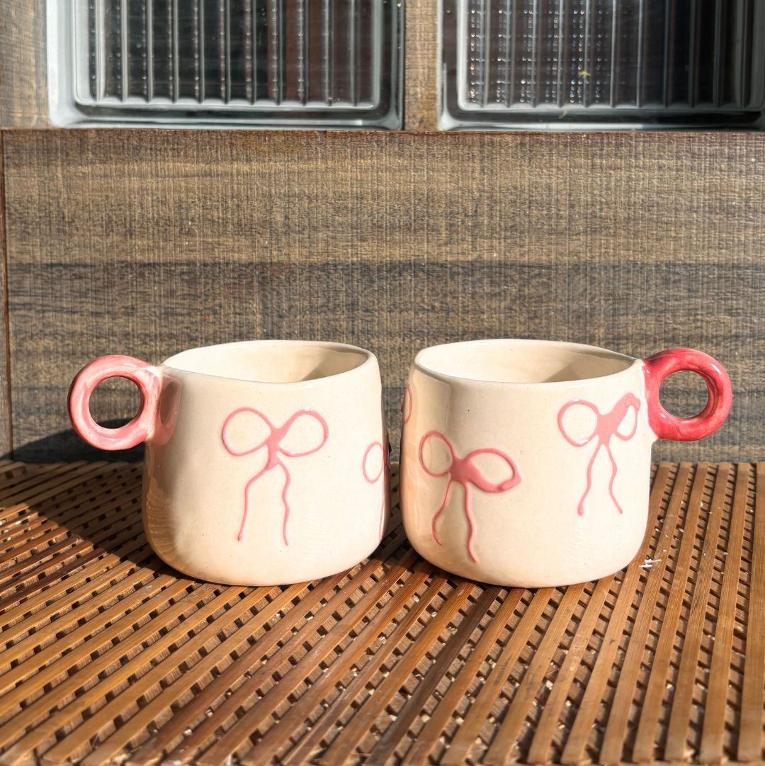 Take A Bow Tea Coffee Set of 2