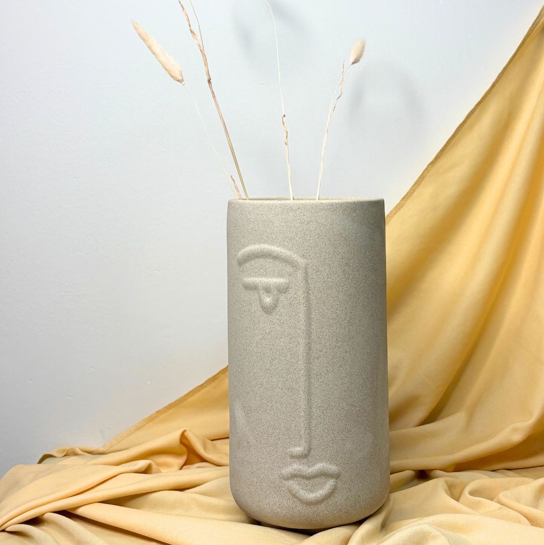 Gaze U Ceramic Flower Vase