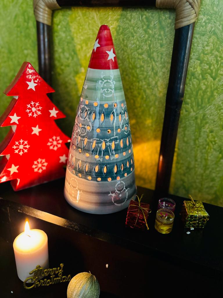 Tea light multi color Handcut Christmas Tree