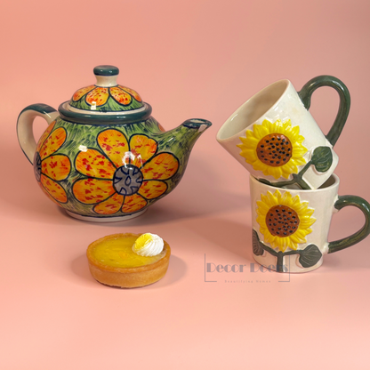 Sunflower Teapot with set of 2 Tea cups