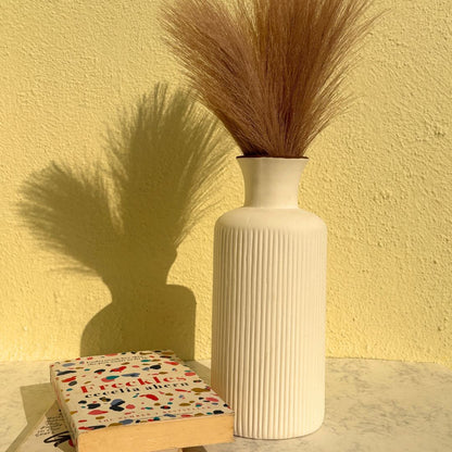 Pisa White Long Ceramic Vase