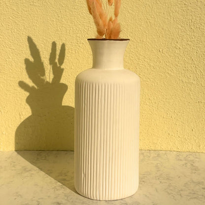 Pisa White Long Ceramic Vase