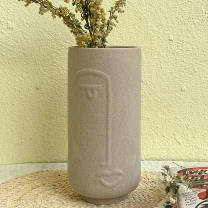 Gaze U Ceramic Vase
