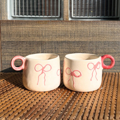 Take A Bow Tea Coffee Set of 2