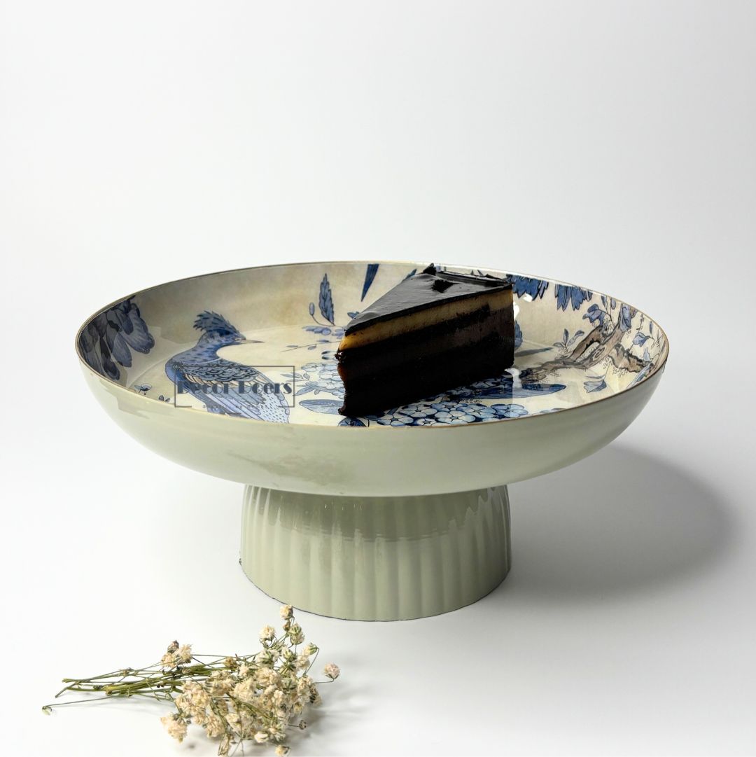 Peacock Grace Decorative Metal Cake Stand – Premium Serving Stand