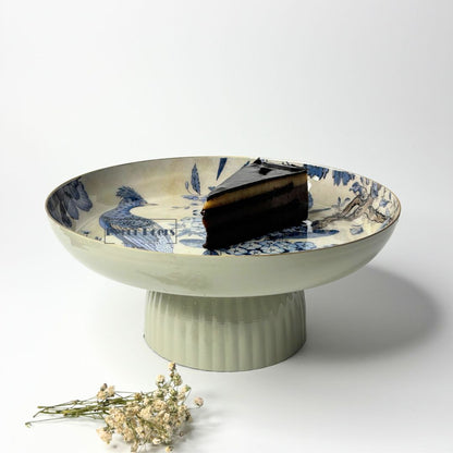 Peacock Grace Decorative Metal Cake Stand – Premium Serving Stand