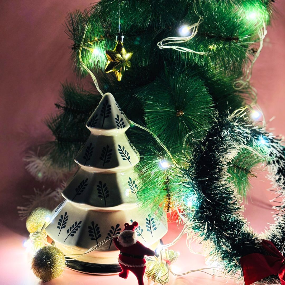 Santa Surprise Christmas Tree set of 3